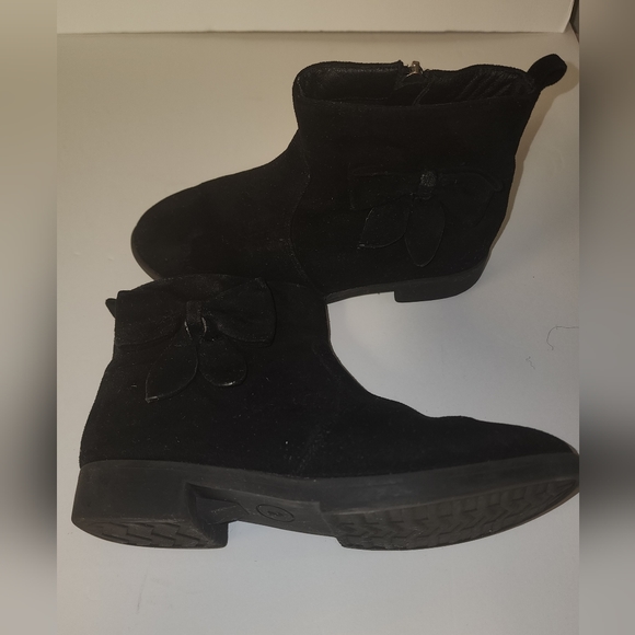 Girls Black ankle boots - Picture 2 of 3